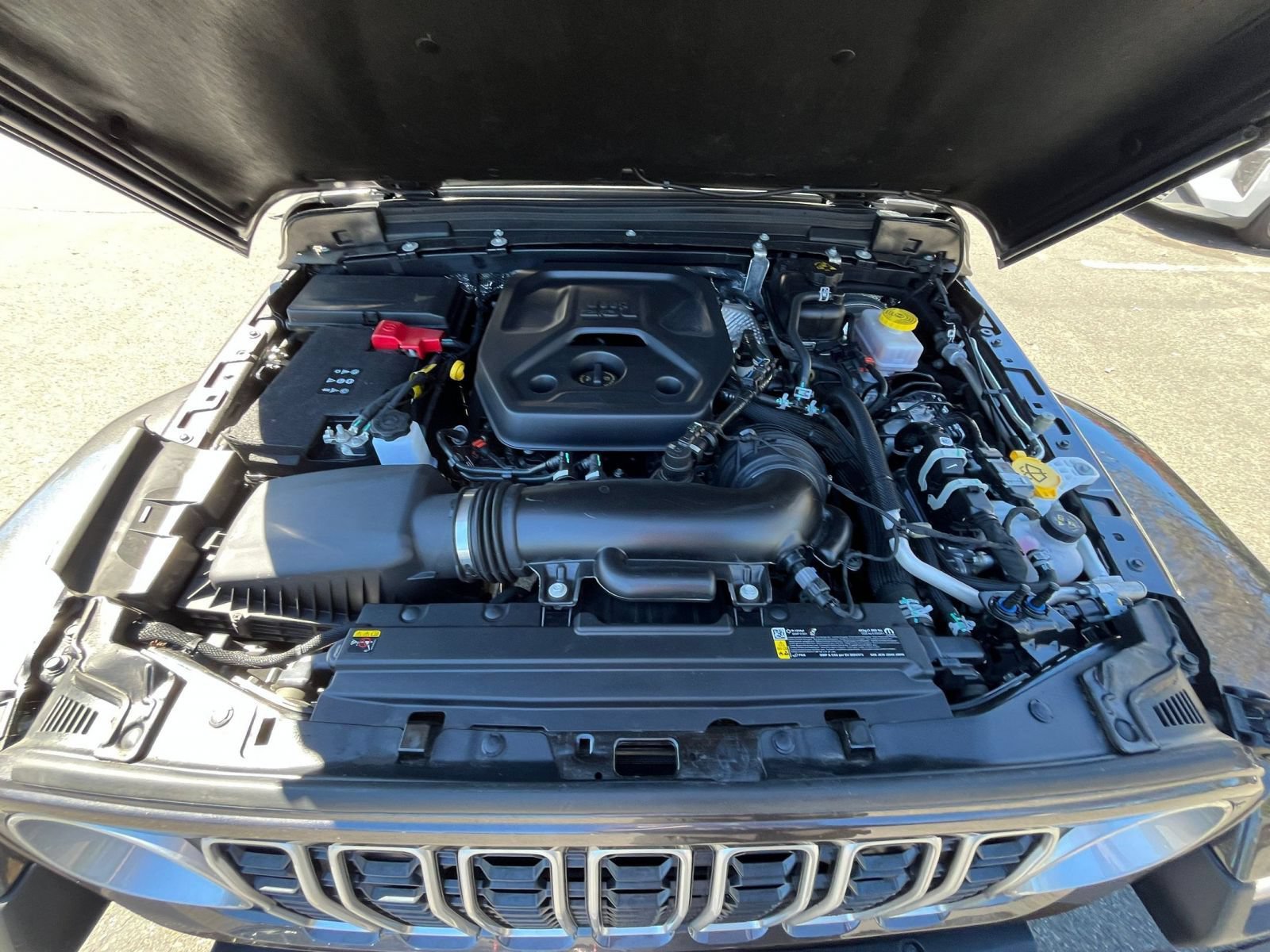 Thumbnail: 2025 Jeep Wrangler - 32