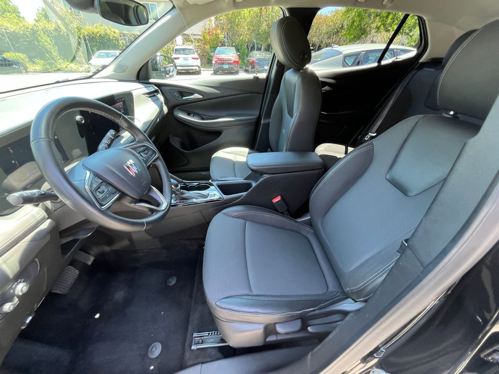 Thumbnail: 2025 Buick Encore GX - 25