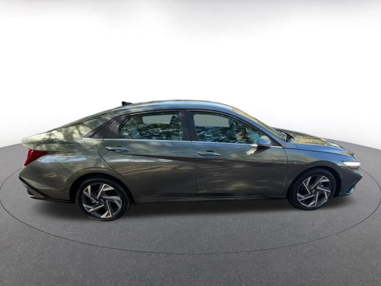 Thumbnail: 2025 Hyundai Elantra - 16