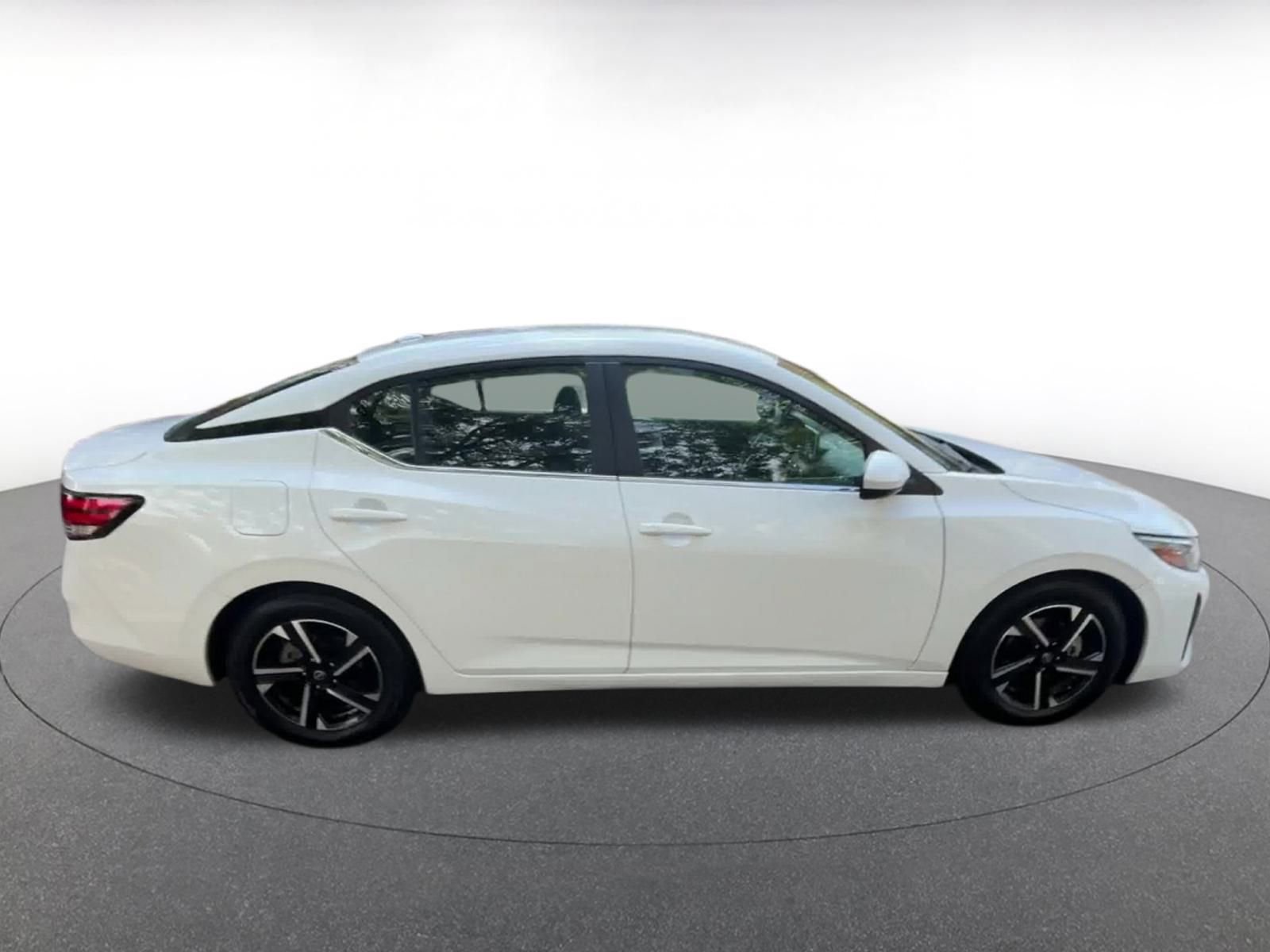 Thumbnail: 2024 Nissan Sentra - 16