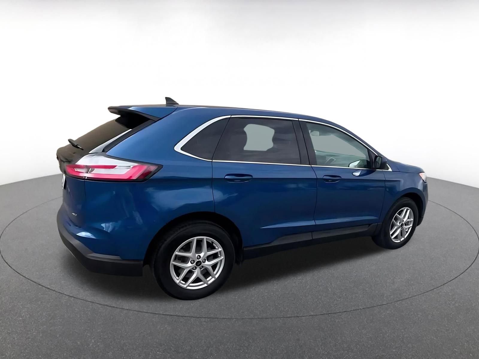 Thumbnail: 2024 Ford Edge - 15