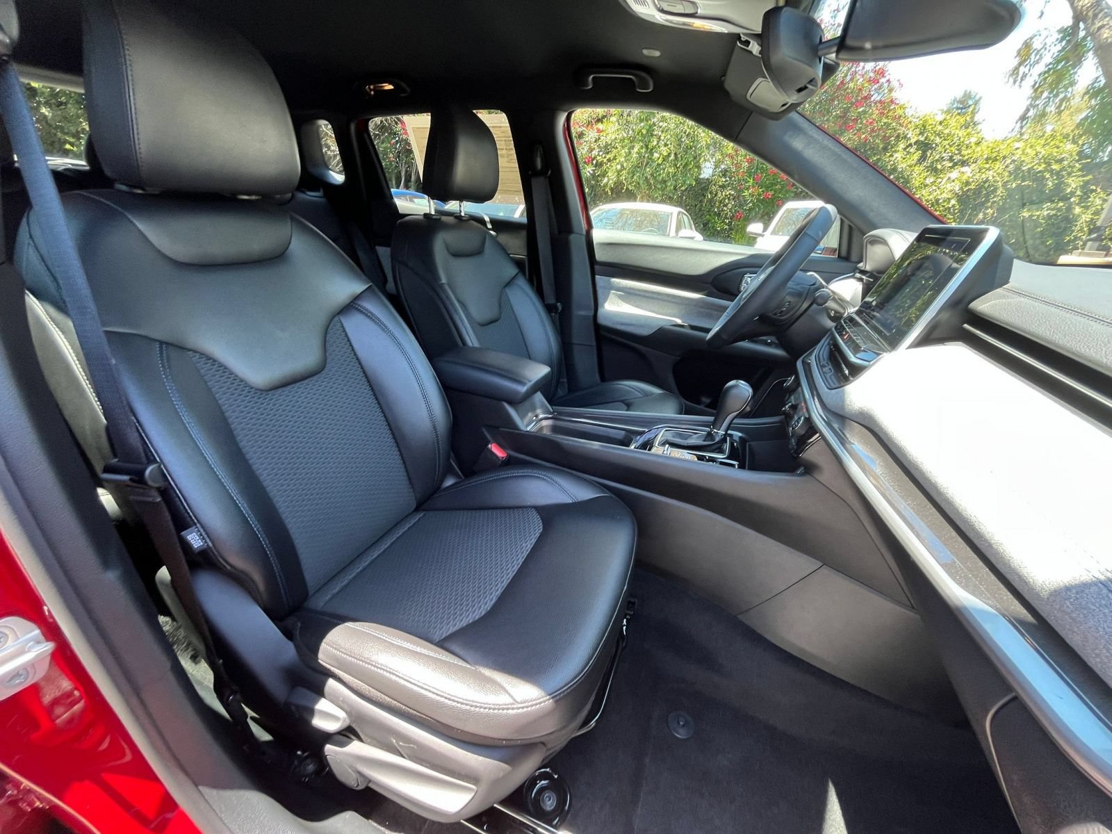 Thumbnail: 2025 Jeep Compass - 35