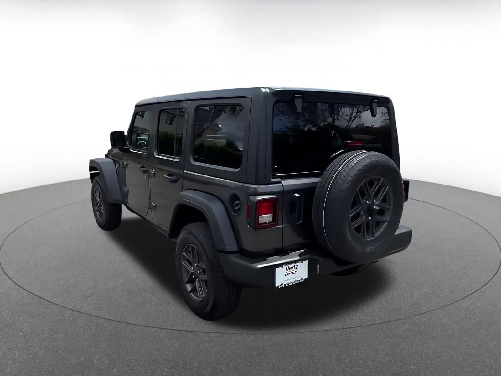 Thumbnail: 2025 Jeep Wrangler - 11