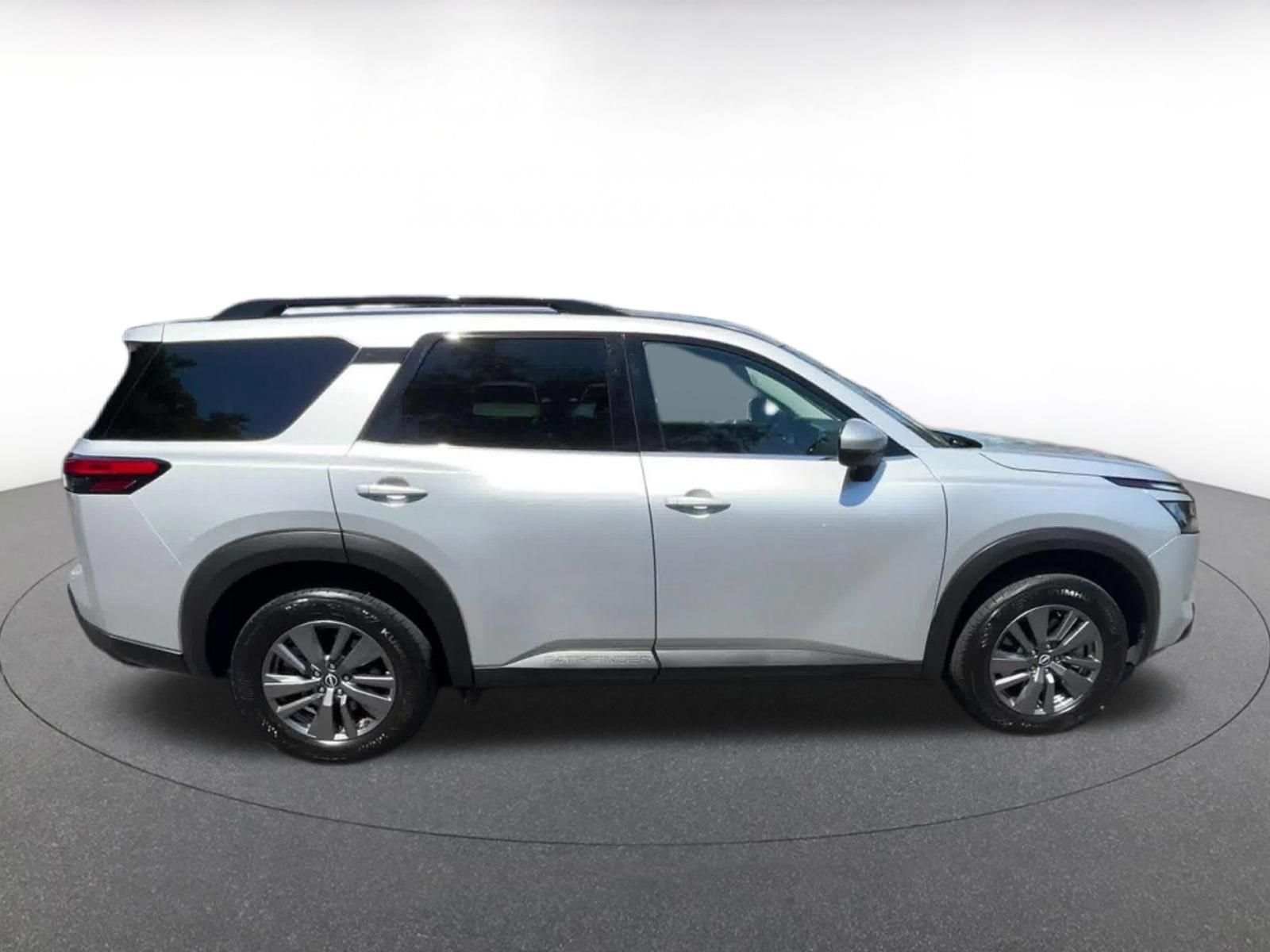 Thumbnail: 2025 Nissan Pathfinder - 16