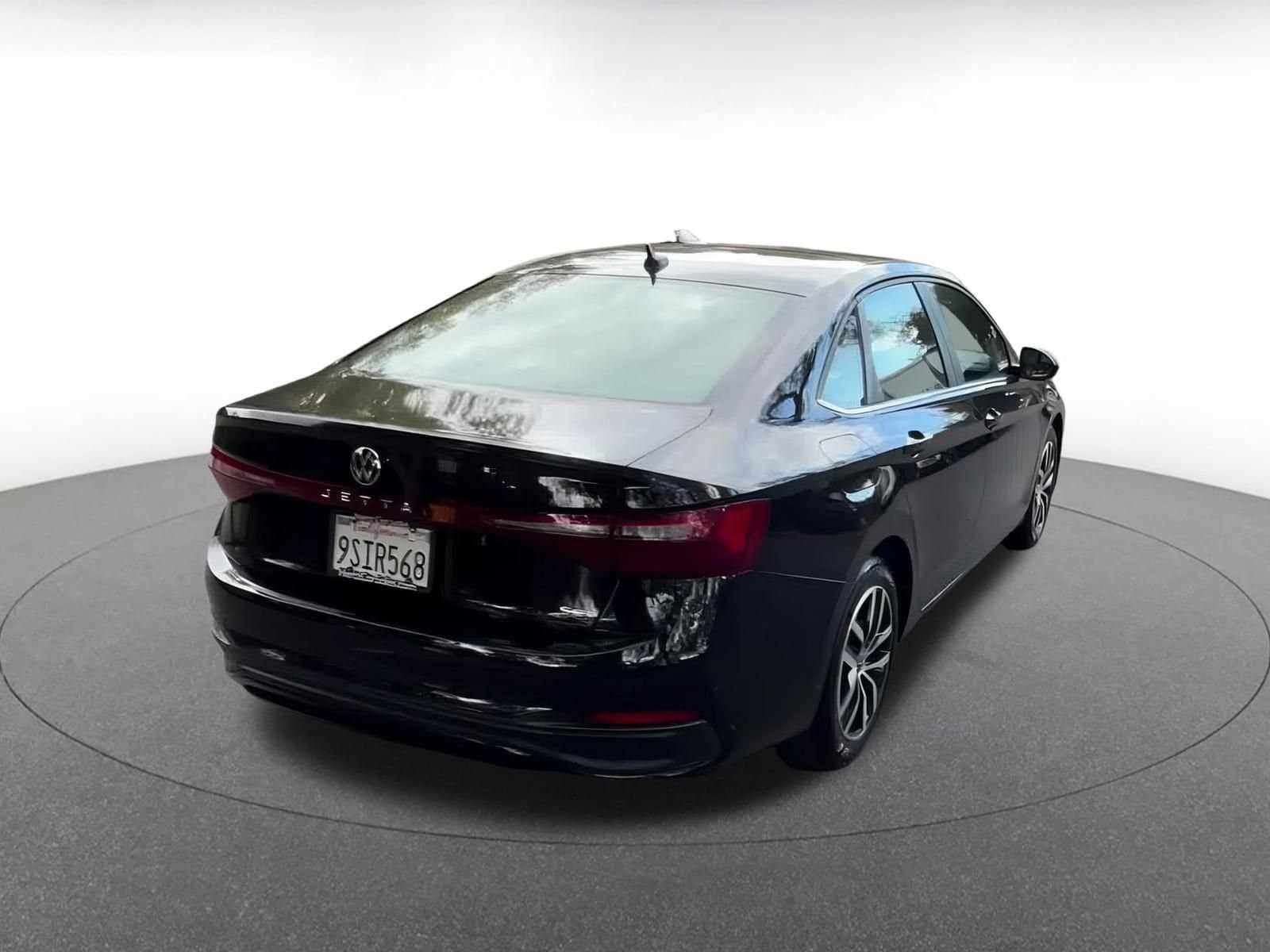 Thumbnail: 2025 Volkswagen Jetta - 14