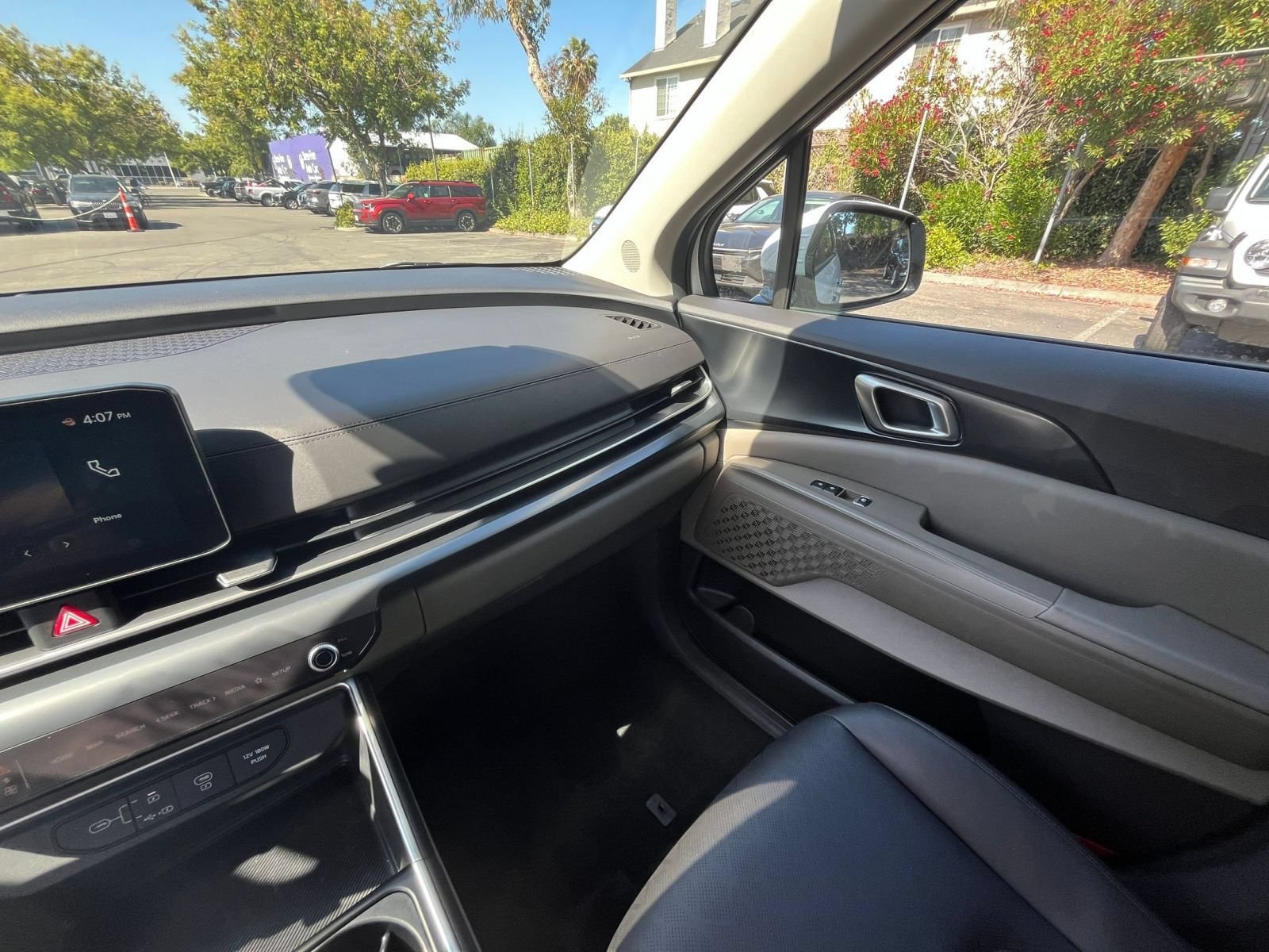 Thumbnail: 2026 Kia Carnival - 33