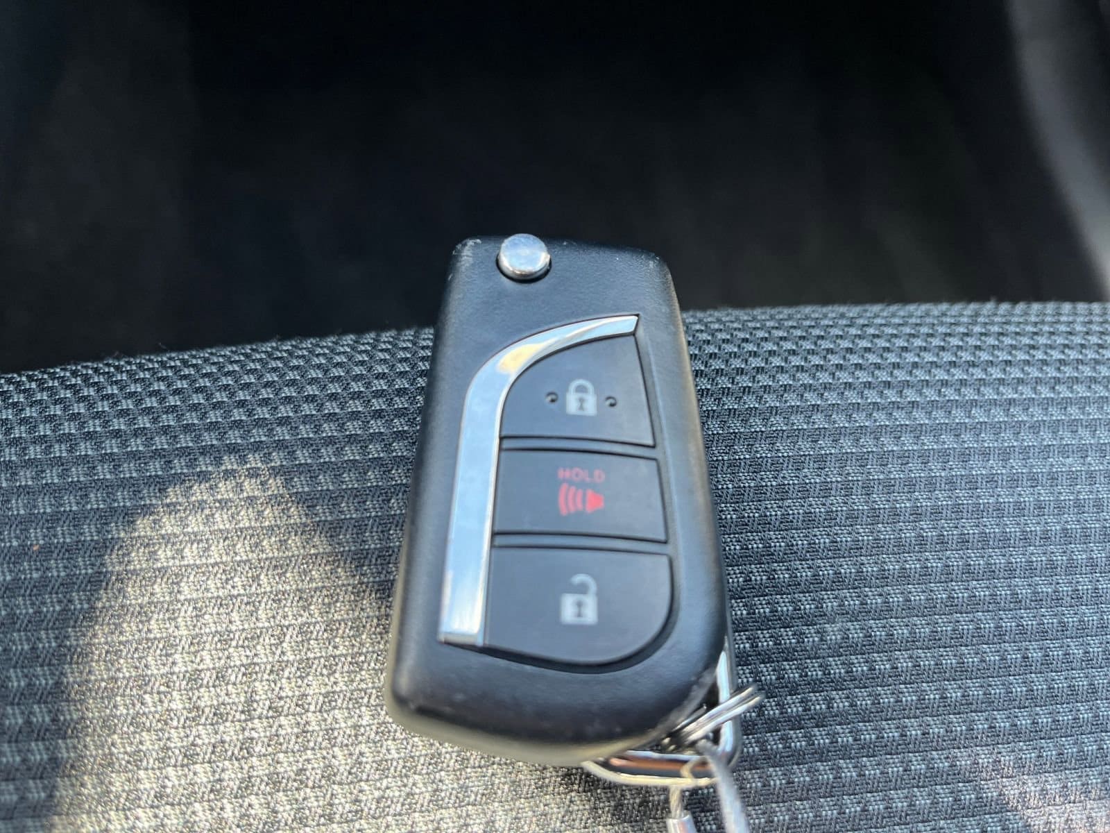 Thumbnail: 2025 Toyota RAV4 - 22