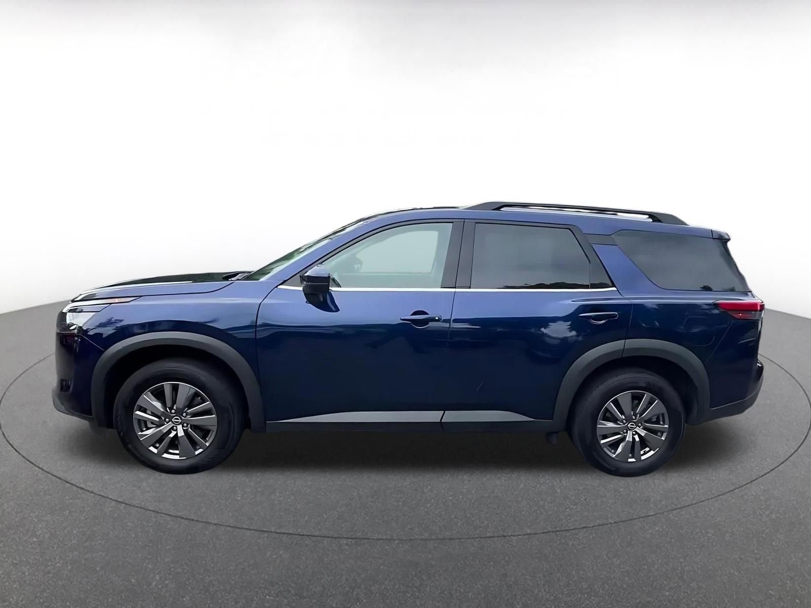 Thumbnail: 2025 Nissan Pathfinder - 9