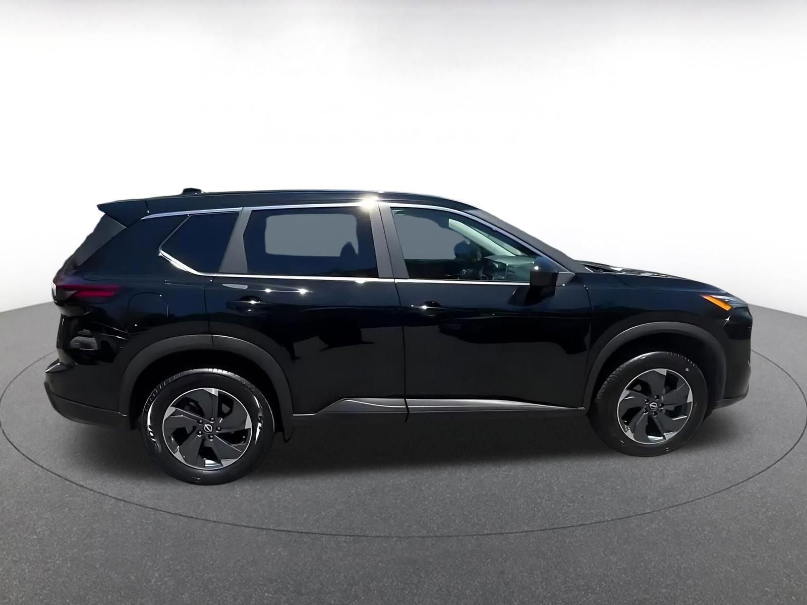 Thumbnail: 2025 Nissan Rogue - 16