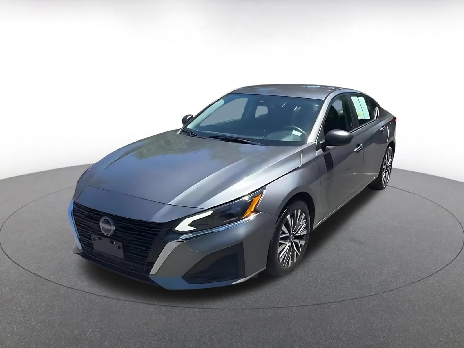 Thumbnail: 2025 Nissan Altima - 4