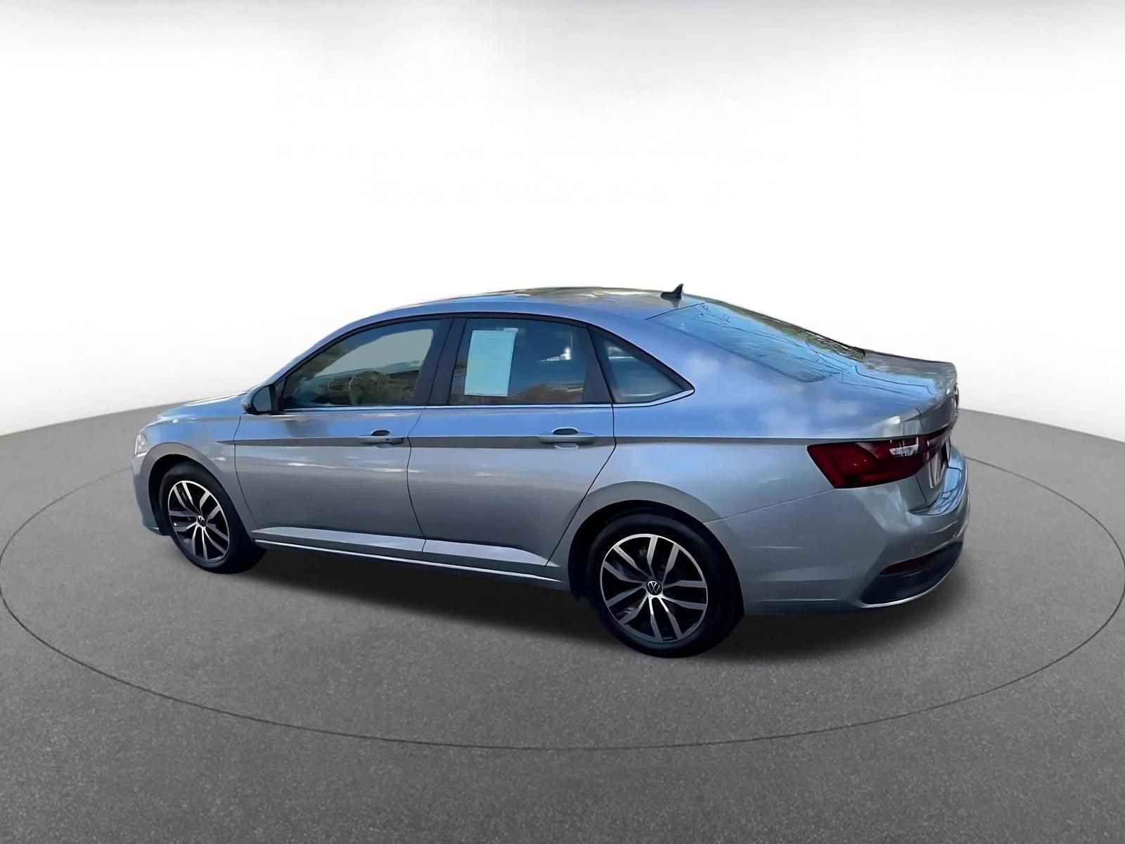 Thumbnail: 2025 Volkswagen Jetta - 10