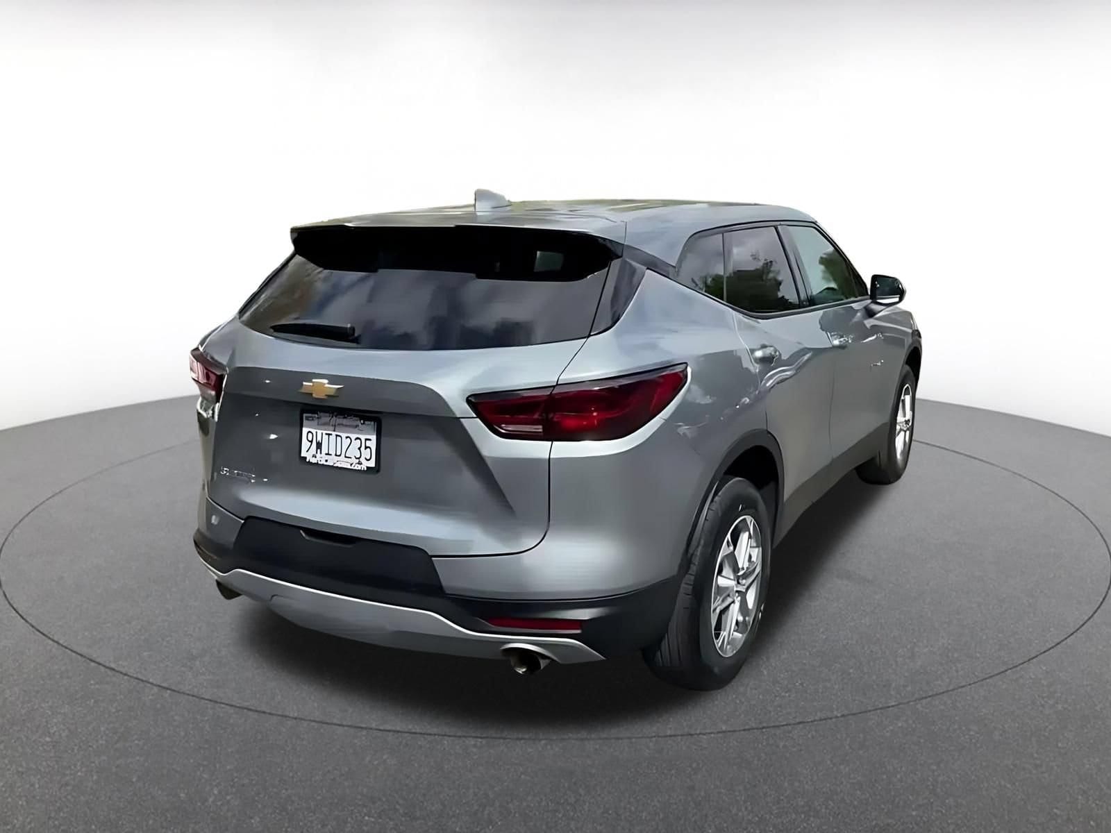 Thumbnail: 2026 Chevrolet Blazer - 13