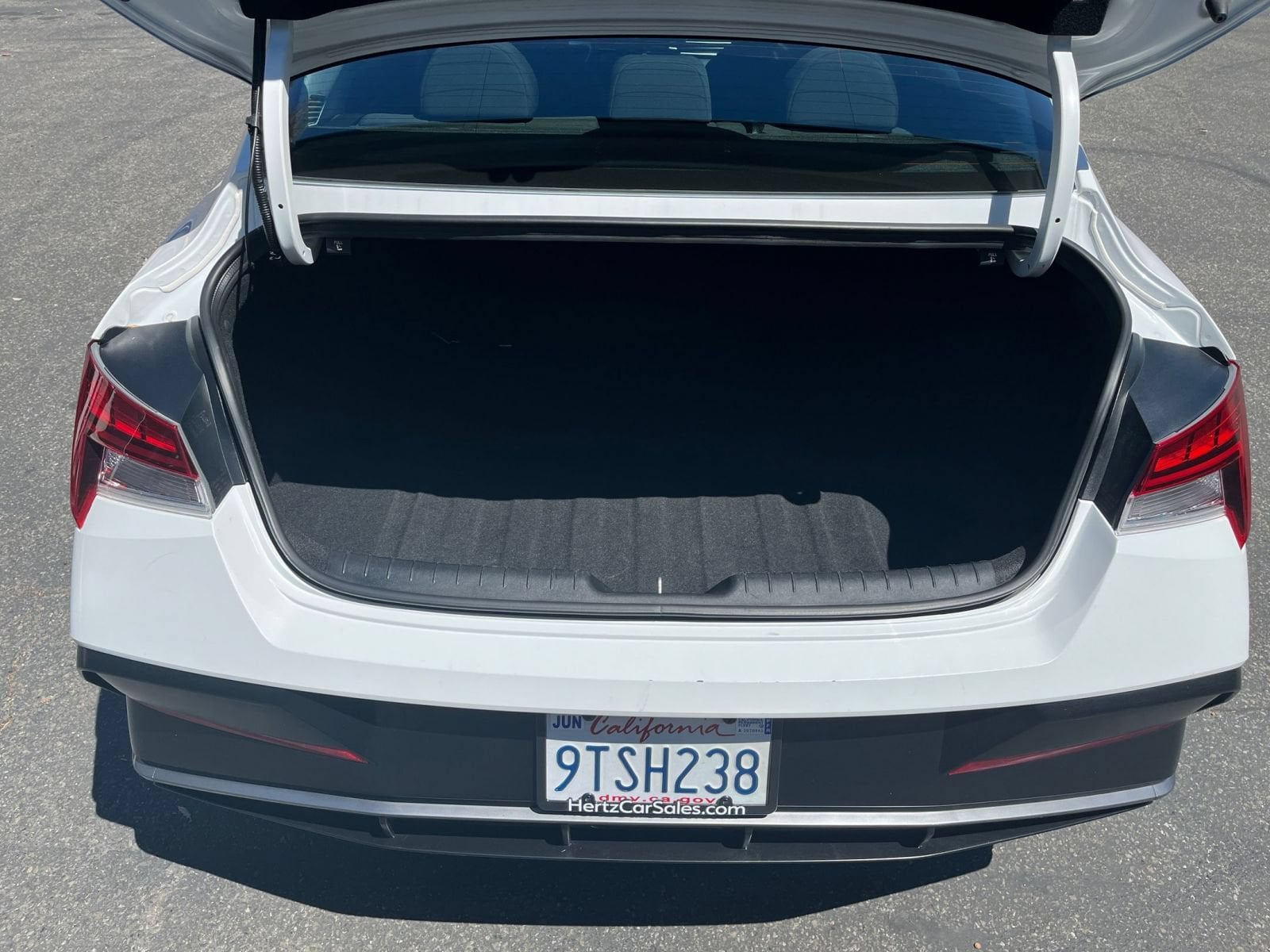 Thumbnail: 2025 Hyundai Elantra - 27