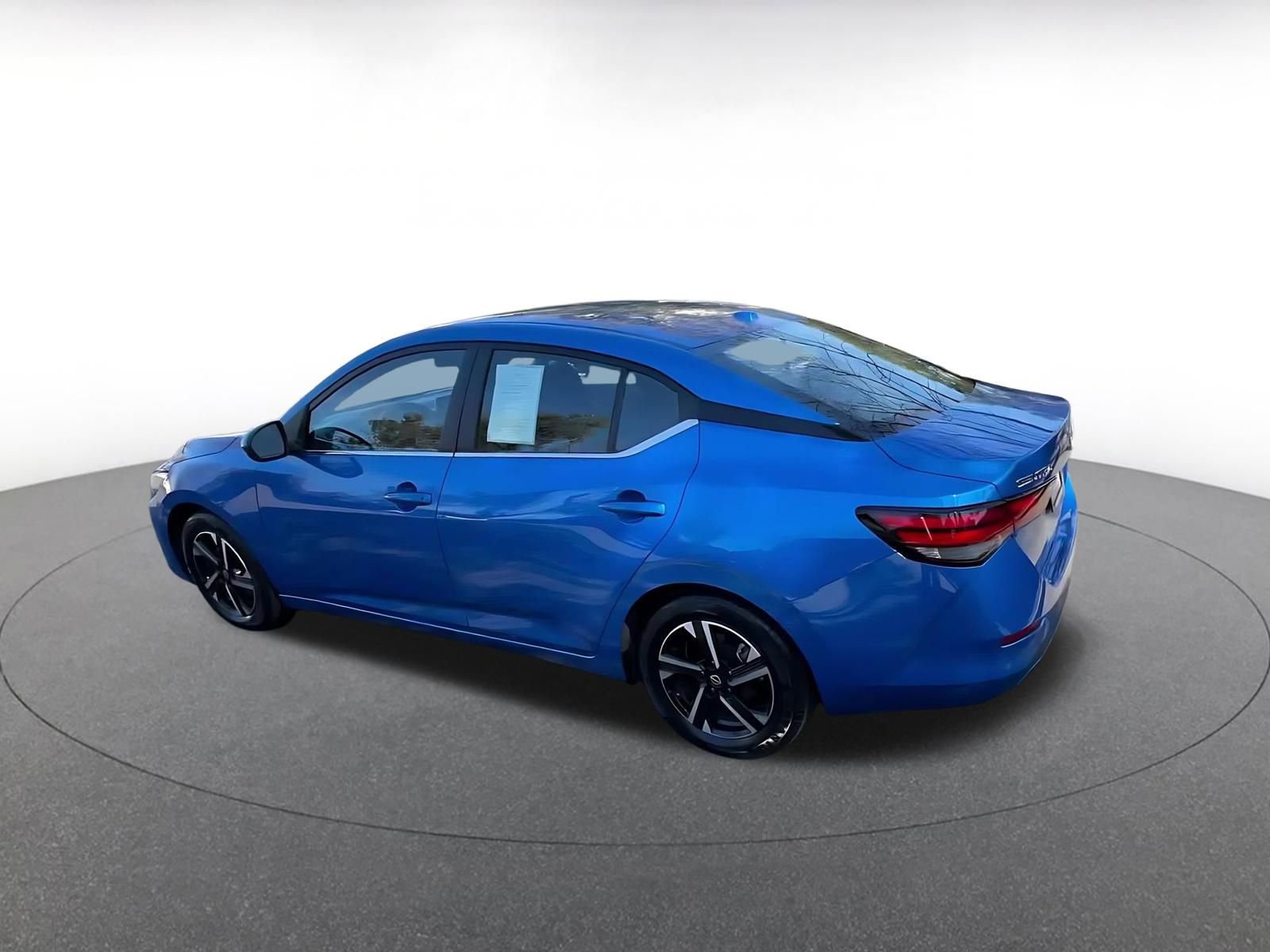 Thumbnail: 2025 Nissan Sentra - 10