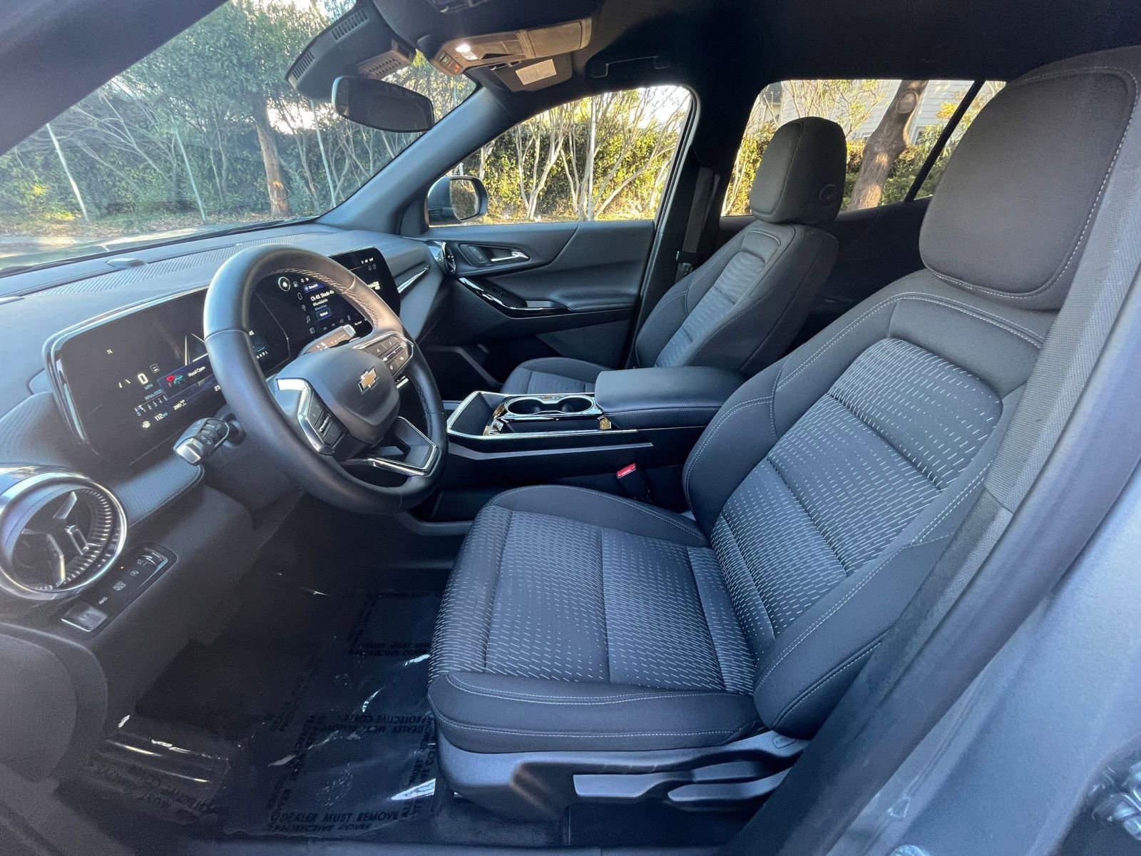 Thumbnail: 2025 Chevrolet Equinox - 25