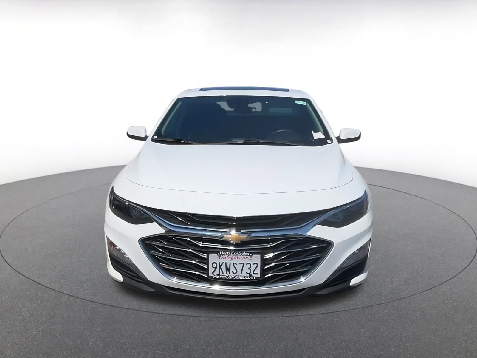 Thumbnail: 2024 Chevrolet Malibu - 4
