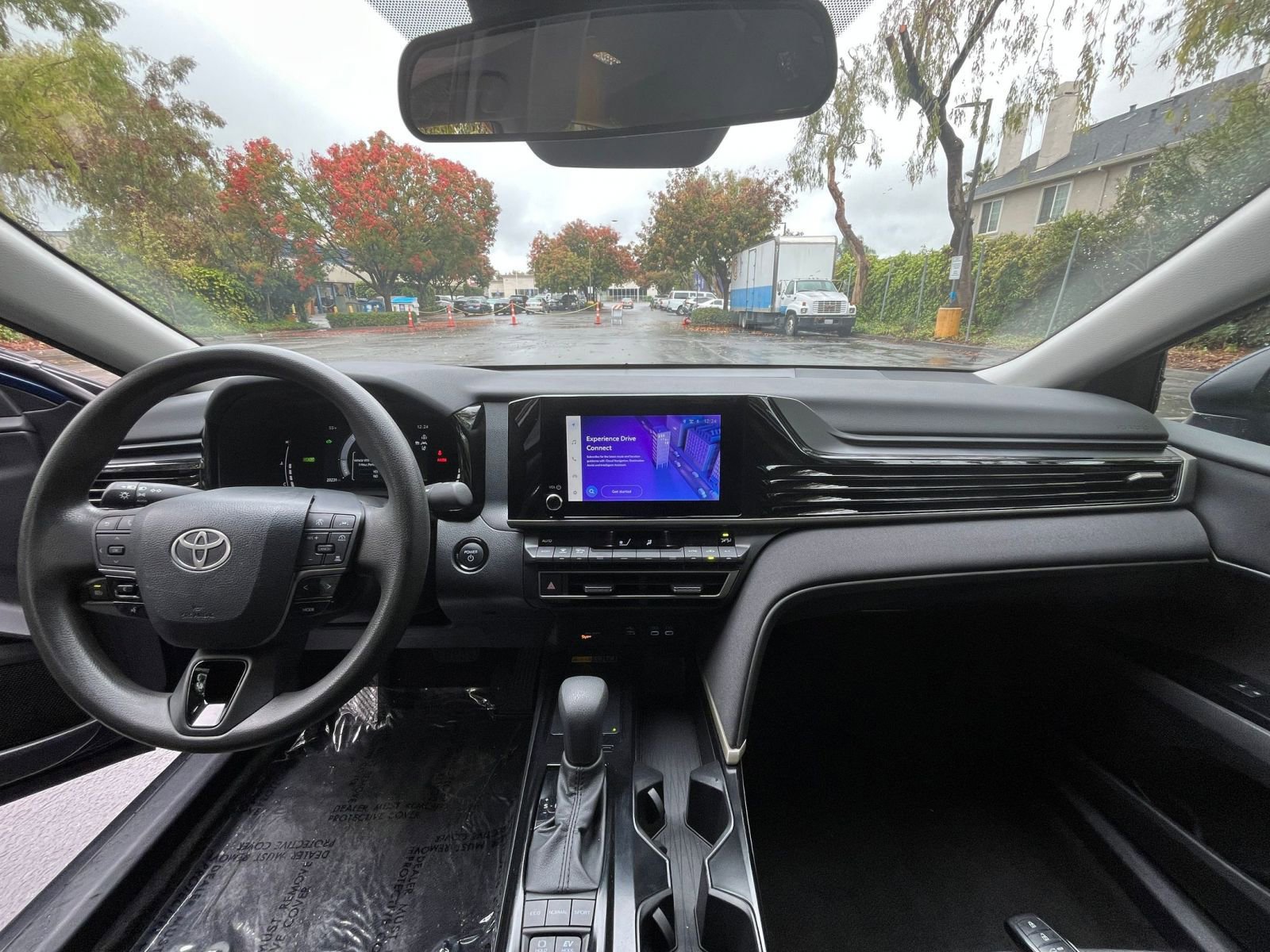 Thumbnail: 2025 Toyota Camry - 32