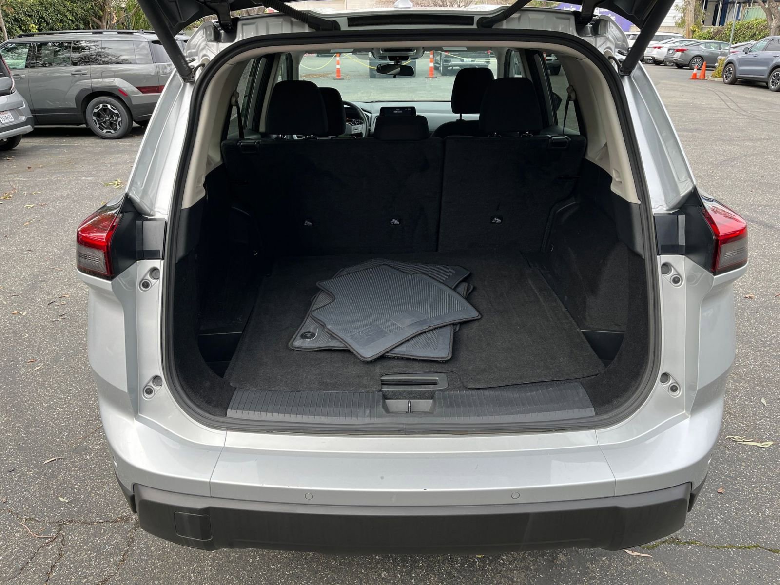 Thumbnail: 2025 Nissan Rogue - 33