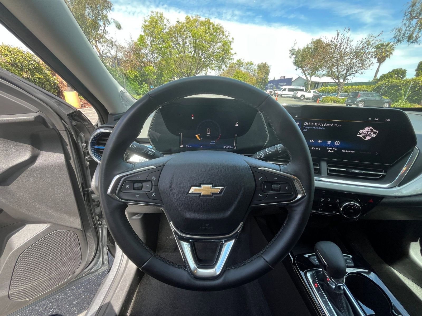 Thumbnail: 2025 Chevrolet Trax - 33