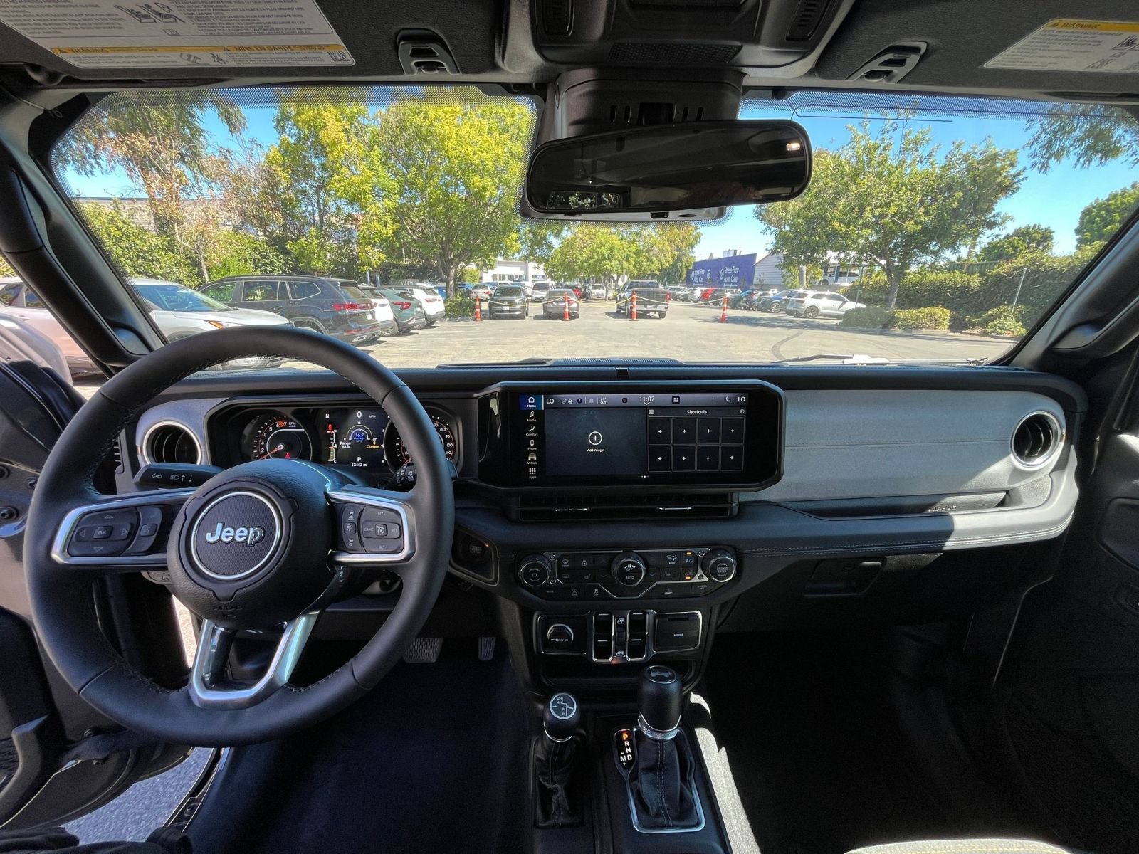 Thumbnail: 2025 Jeep Wrangler - 33