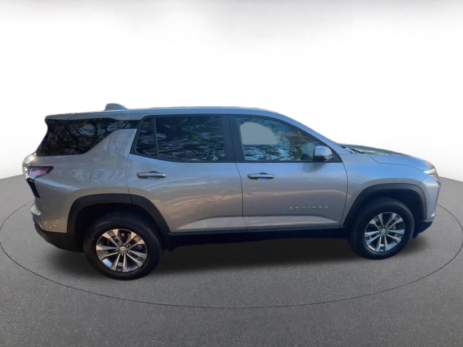 Thumbnail: 2025 Chevrolet Equinox - 16