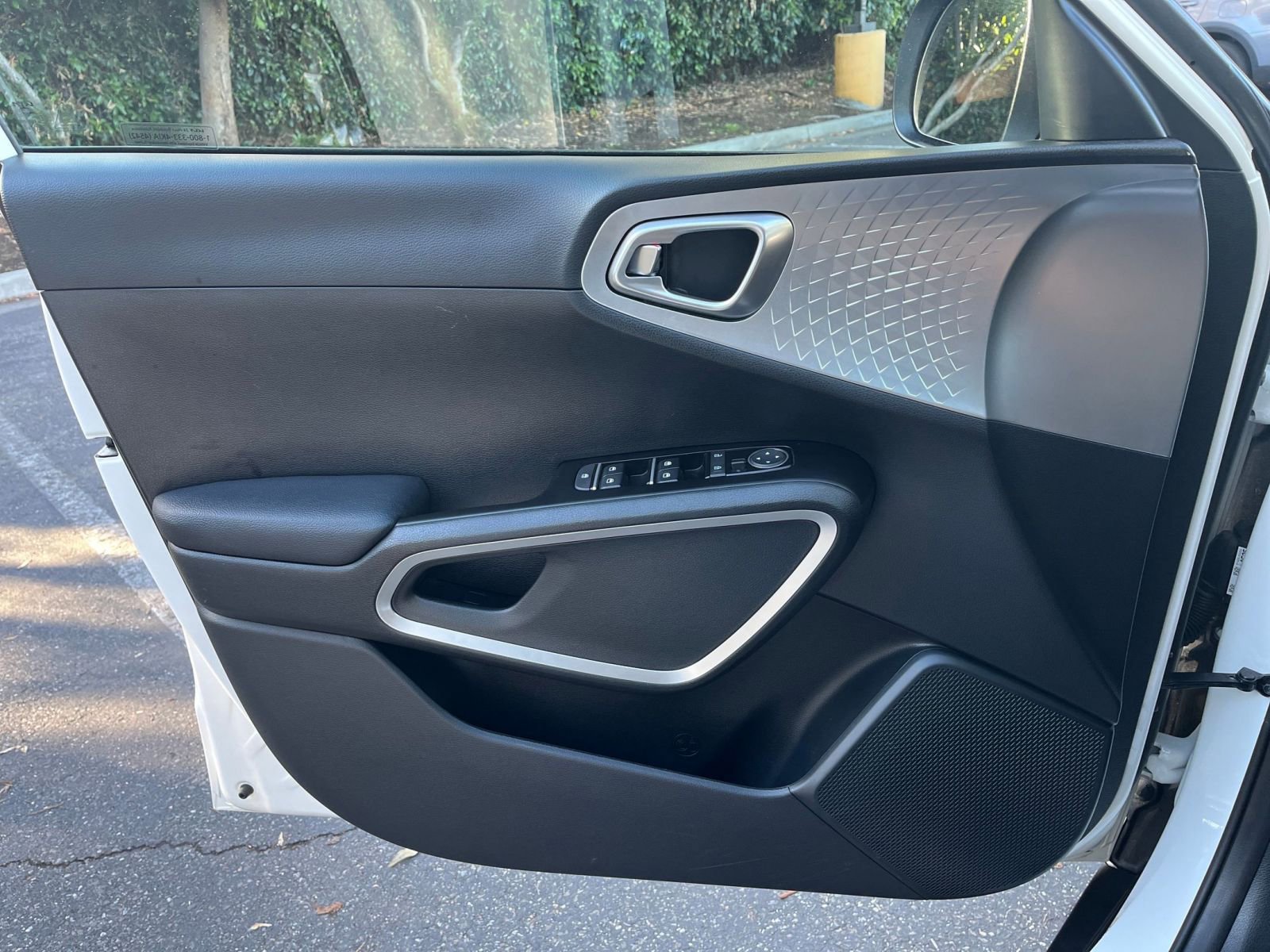 Thumbnail: 2025 Kia Soul - 18