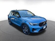 2024 Volvo XC40 B5 Core -
                  Santa Clara, CA