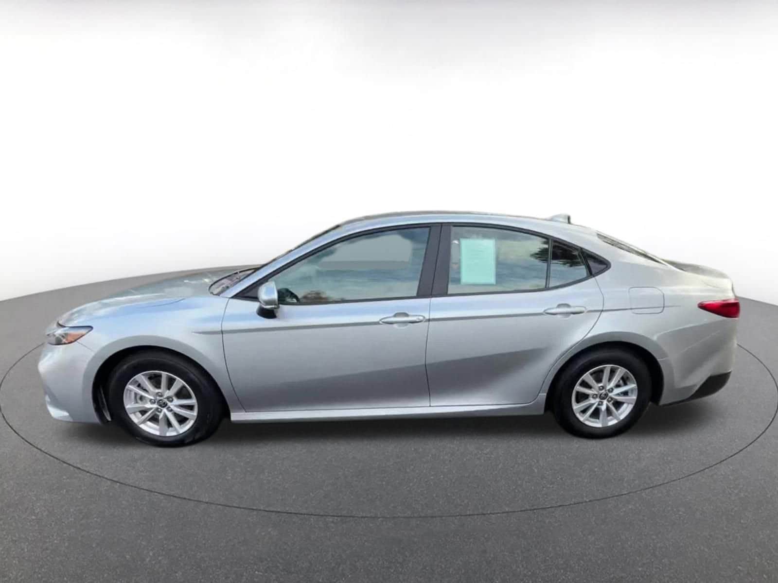 Thumbnail: 2025 Toyota Camry - 9