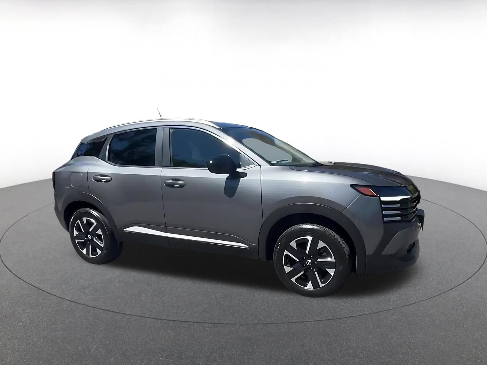 Thumbnail: 2026 Nissan Kicks - 2