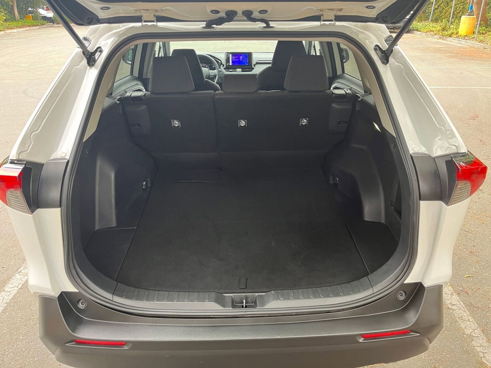 Thumbnail: 2025 Toyota RAV4 - 30