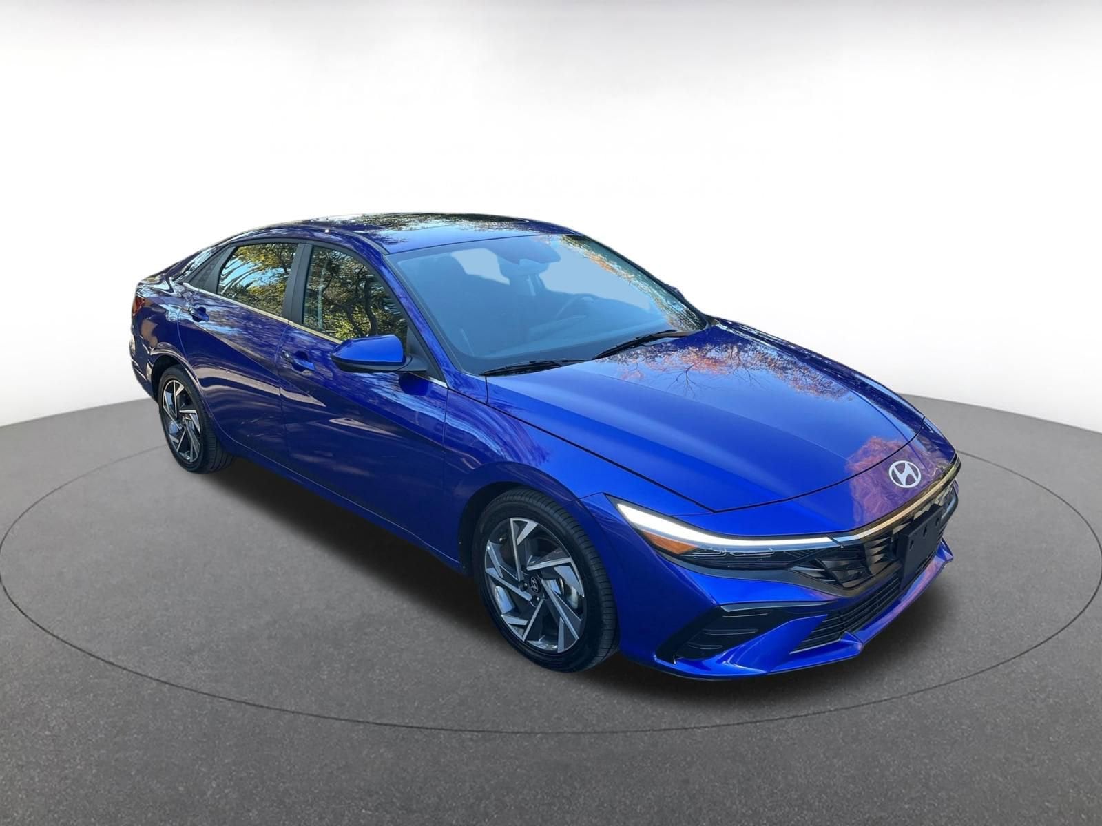 Thumbnail: 2025 Hyundai Elantra - 1