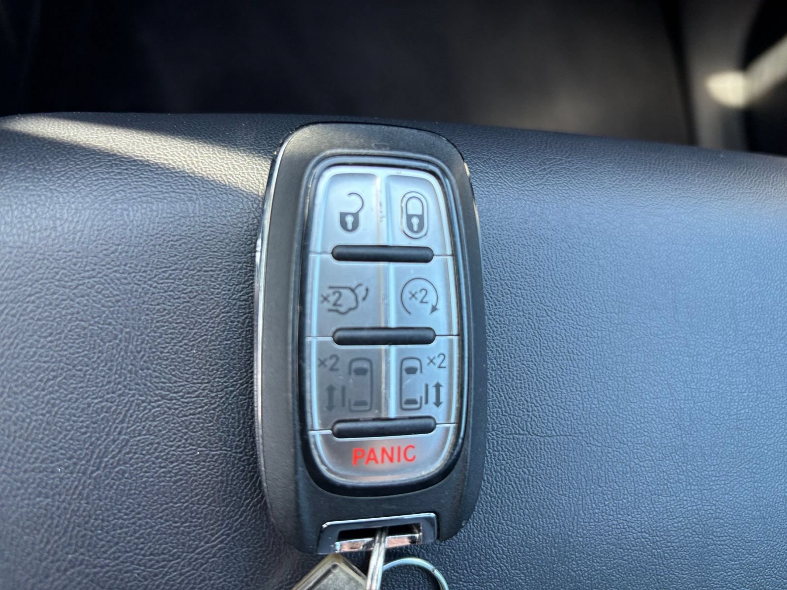 Thumbnail: 2025 Chrysler Pacifica - 26