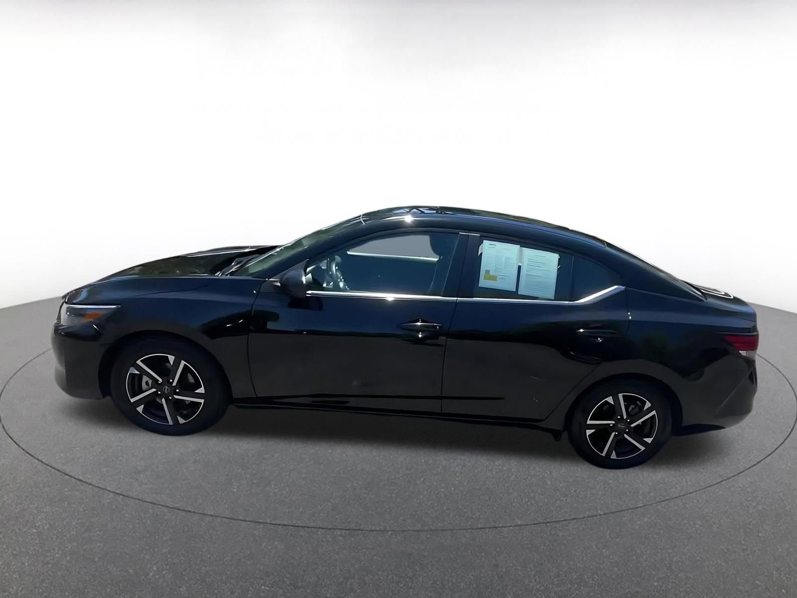 Thumbnail: 2025 Nissan Sentra - 9
