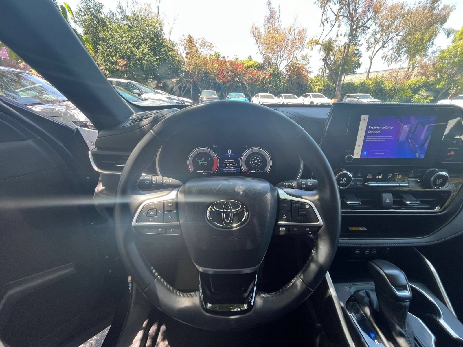 Thumbnail: 2025 Toyota Highlander - 35