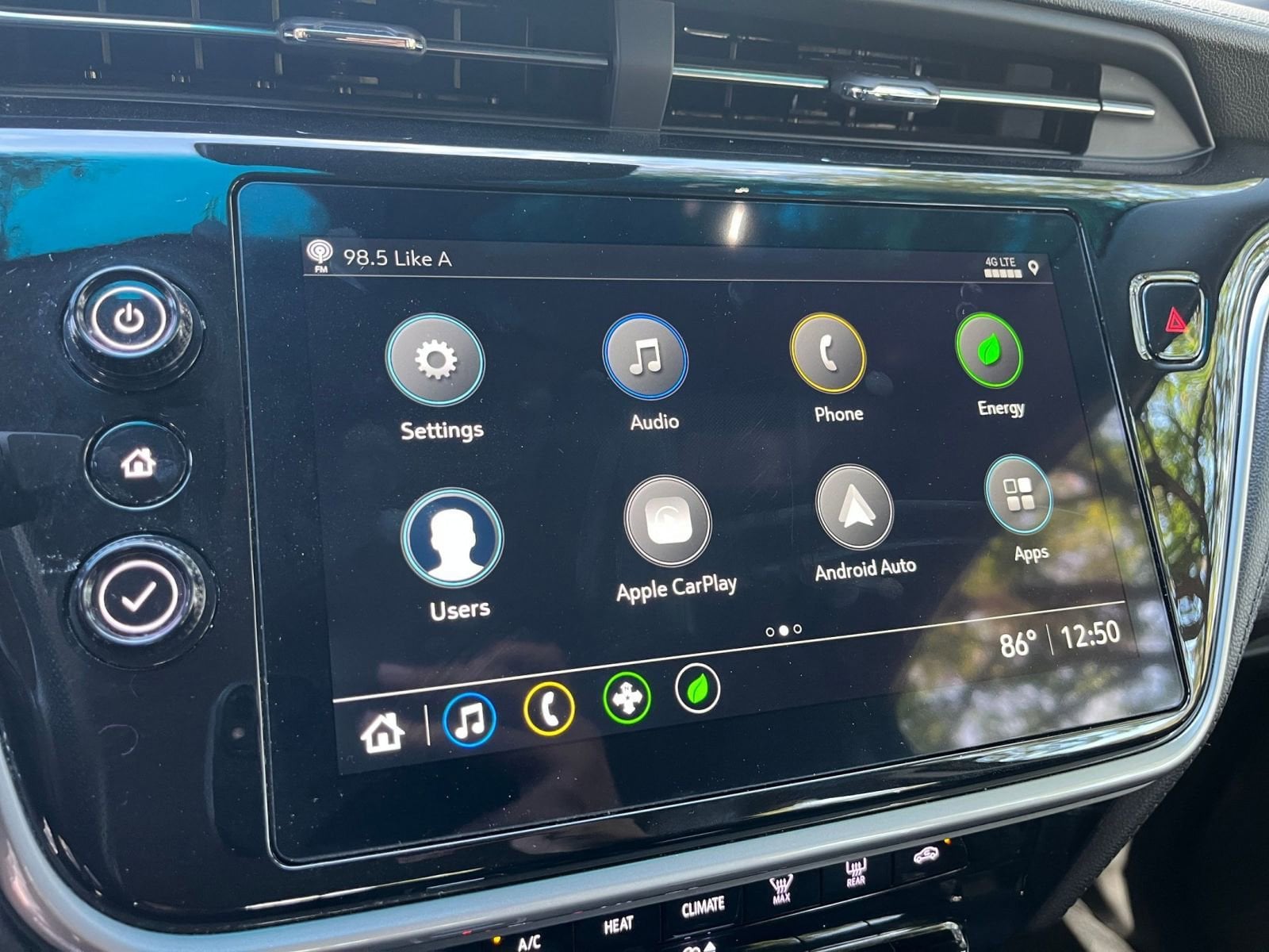 Thumbnail: 2023 Chevrolet Bolt EV - 24