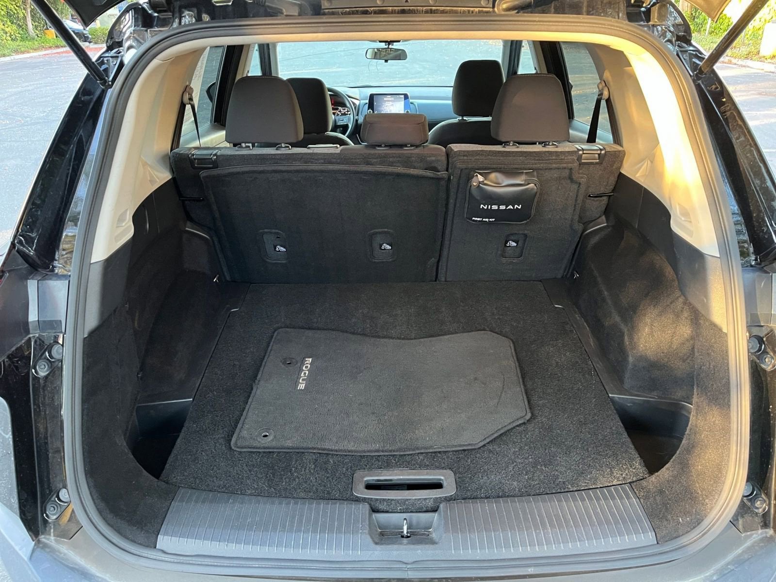 Thumbnail: 2023 Nissan Rogue - 30