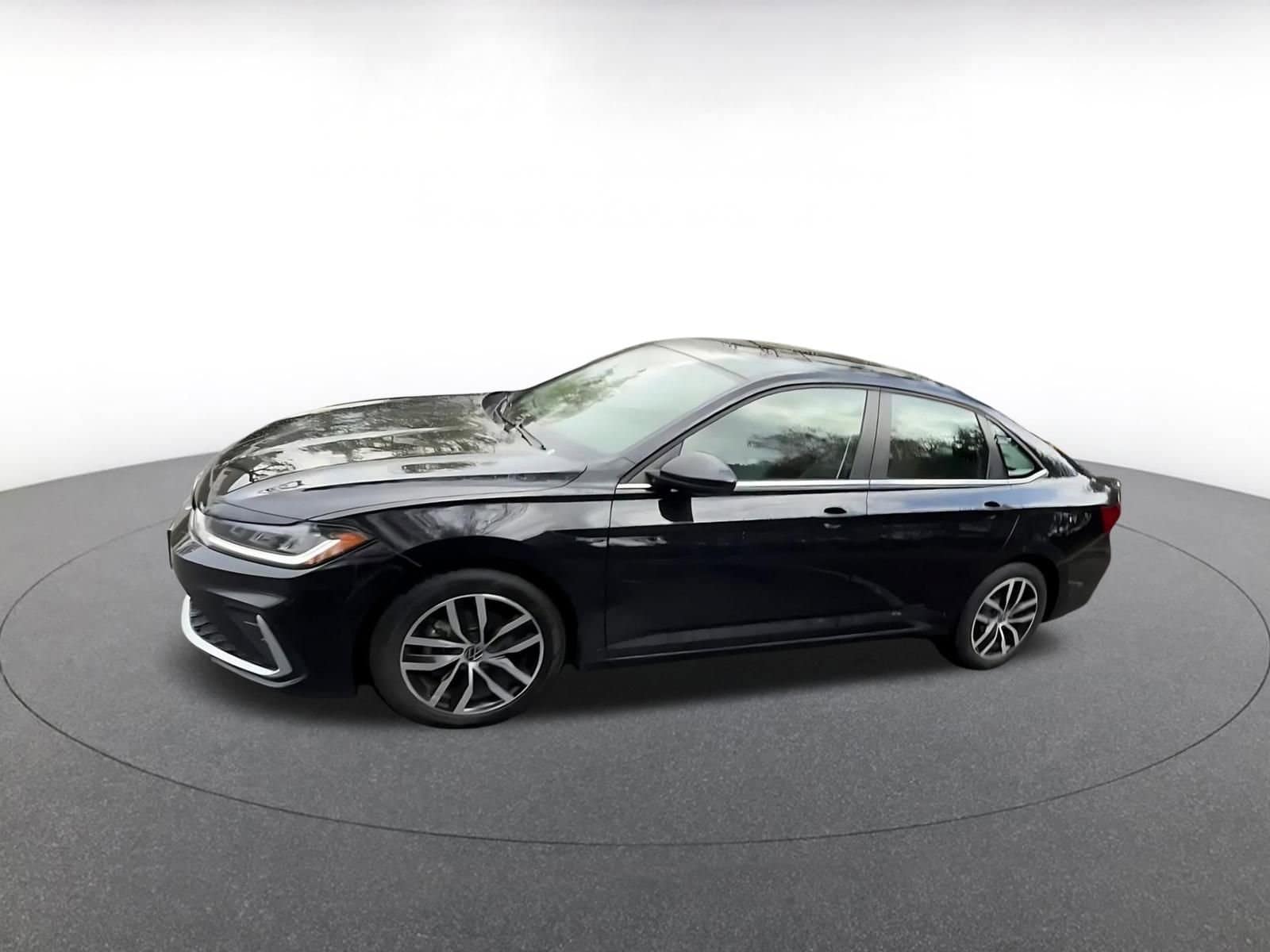 Thumbnail: 2025 Volkswagen Jetta - 8