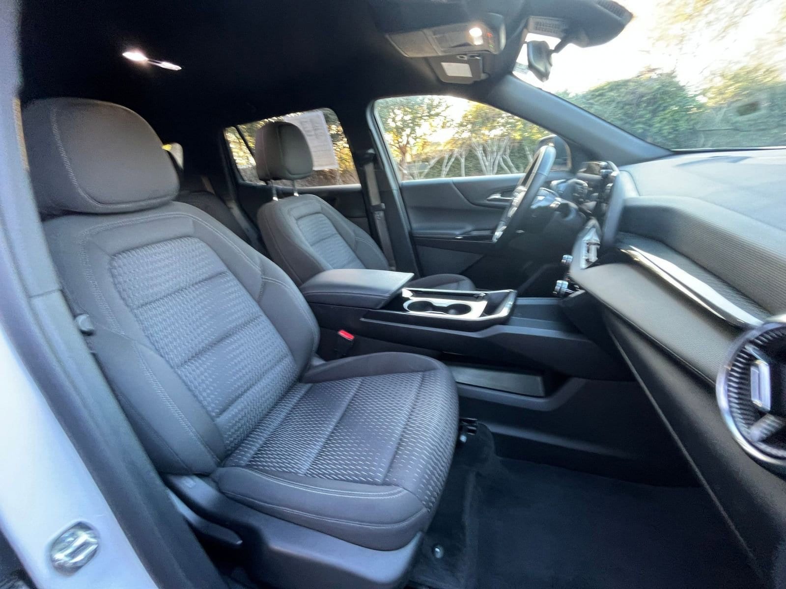 Thumbnail: 2025 Chevrolet Equinox - 35