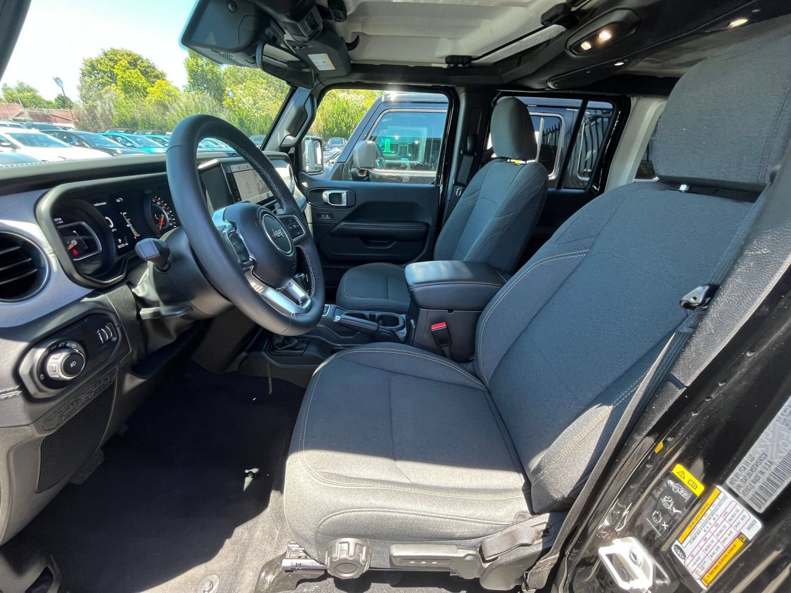Thumbnail: 2025 Jeep Wrangler - 27