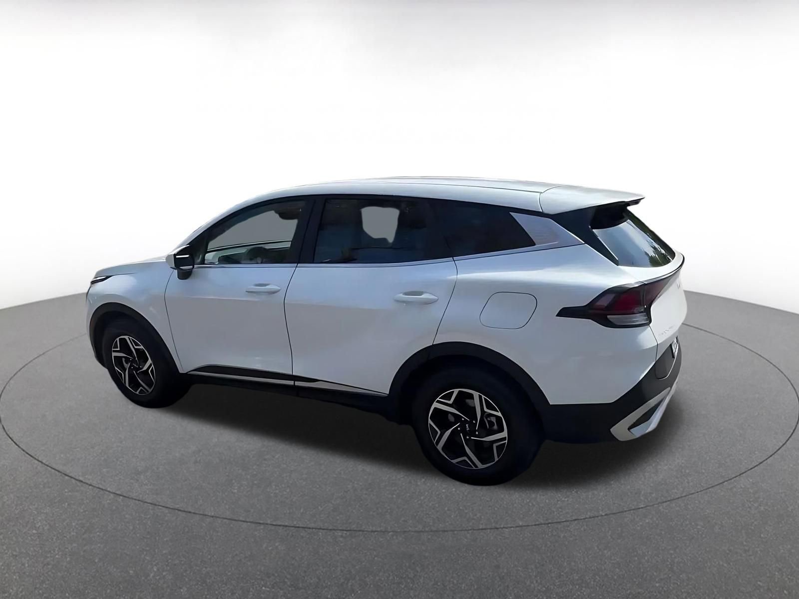 Thumbnail: 2025 Kia Sportage - 10