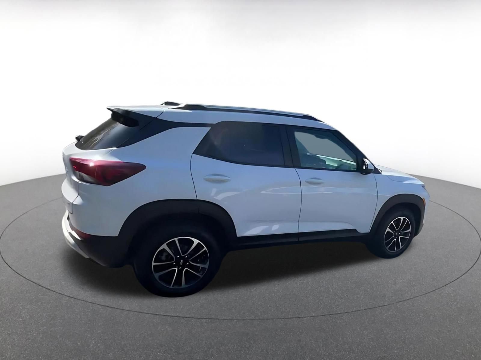 Thumbnail: 2025 Chevrolet TrailBlazer - 14