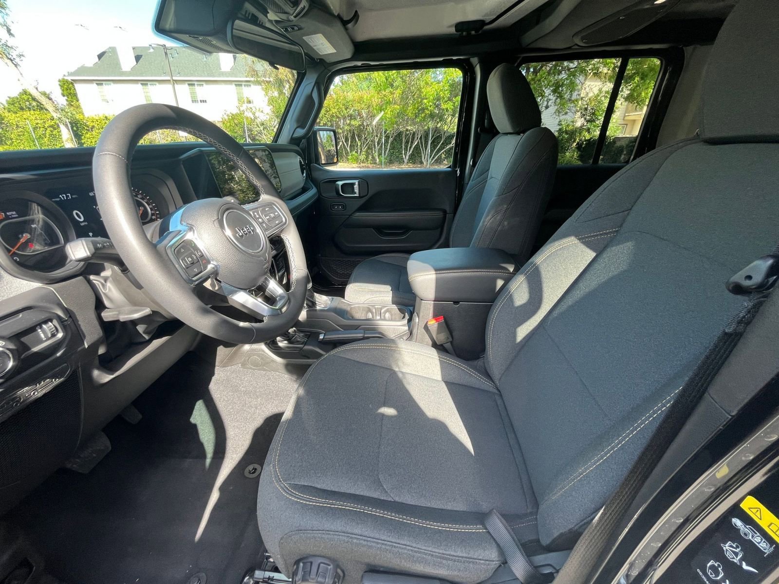 Thumbnail: 2025 Jeep Wrangler - 27