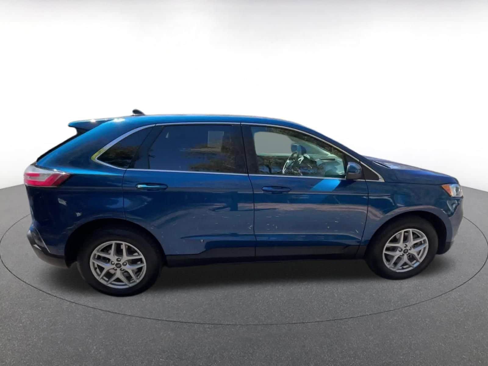 Thumbnail: 2023 Ford Edge - 16