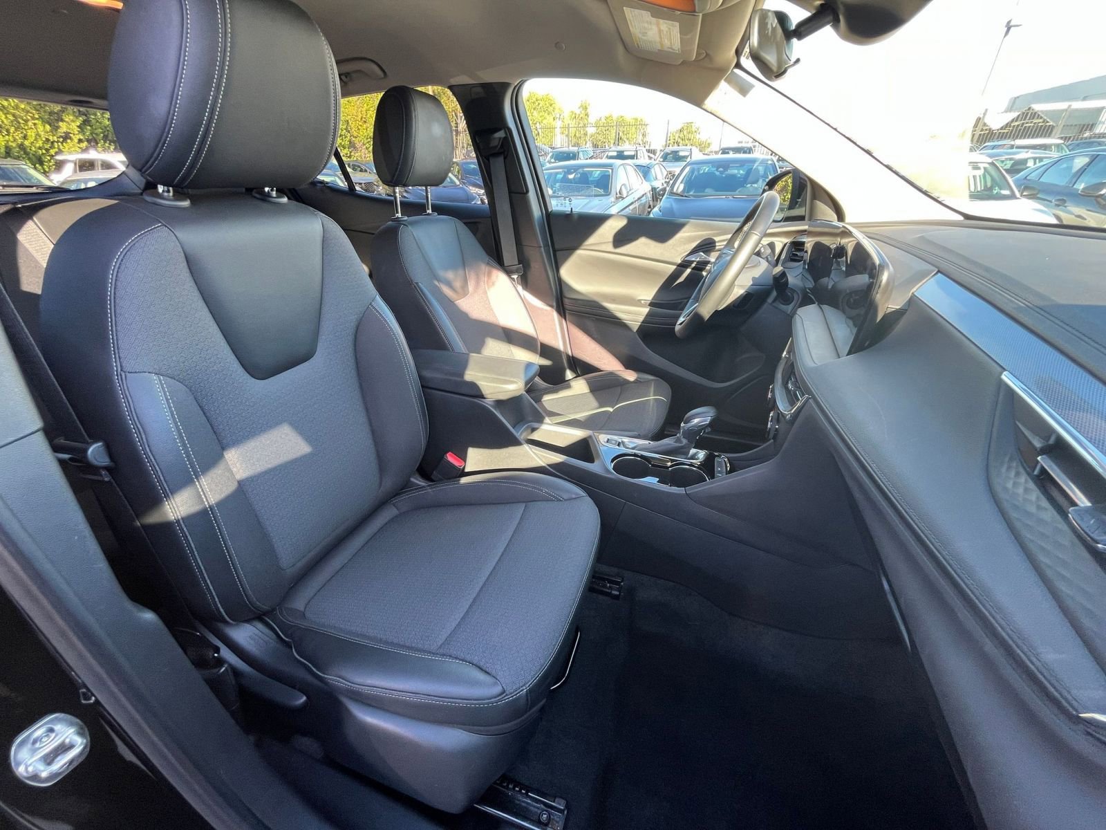 Thumbnail: 2025 Buick Encore GX - 35