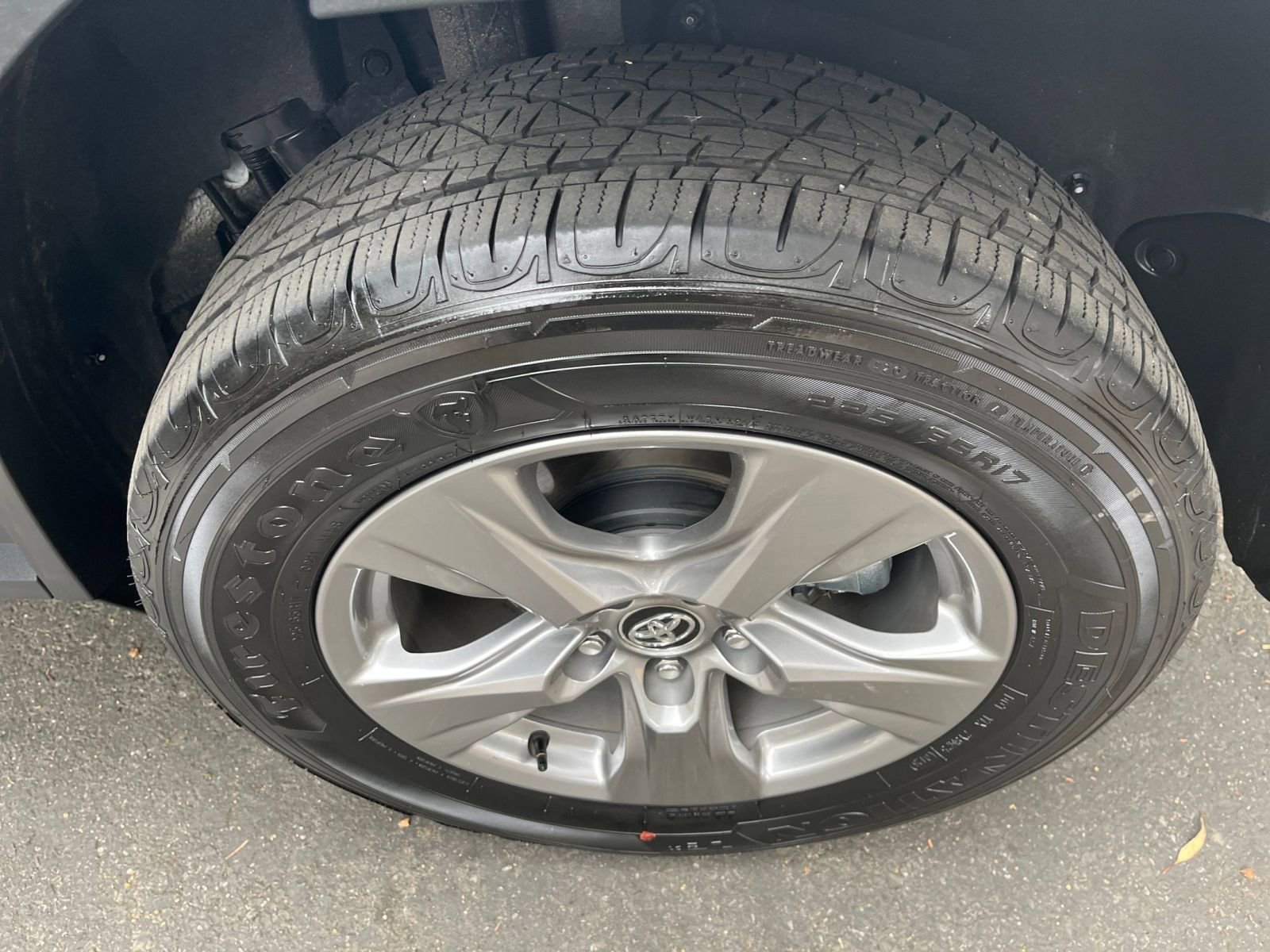 Thumbnail: 2025 Toyota RAV4 - 29