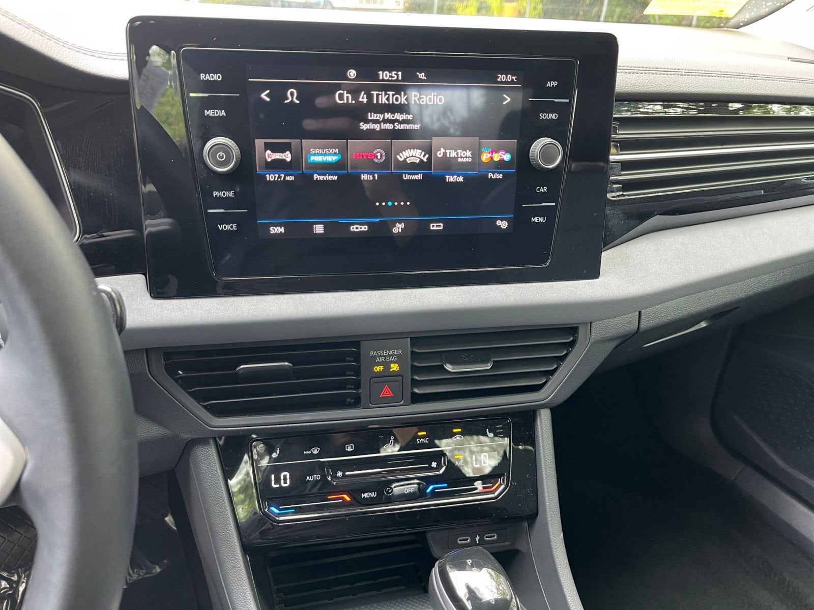 Thumbnail: 2025 Volkswagen Jetta - 18