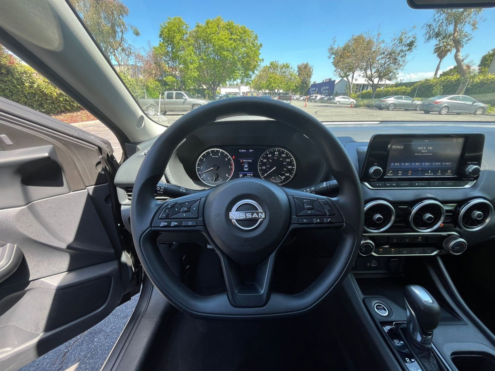 Thumbnail: 2025 Nissan Sentra - 32