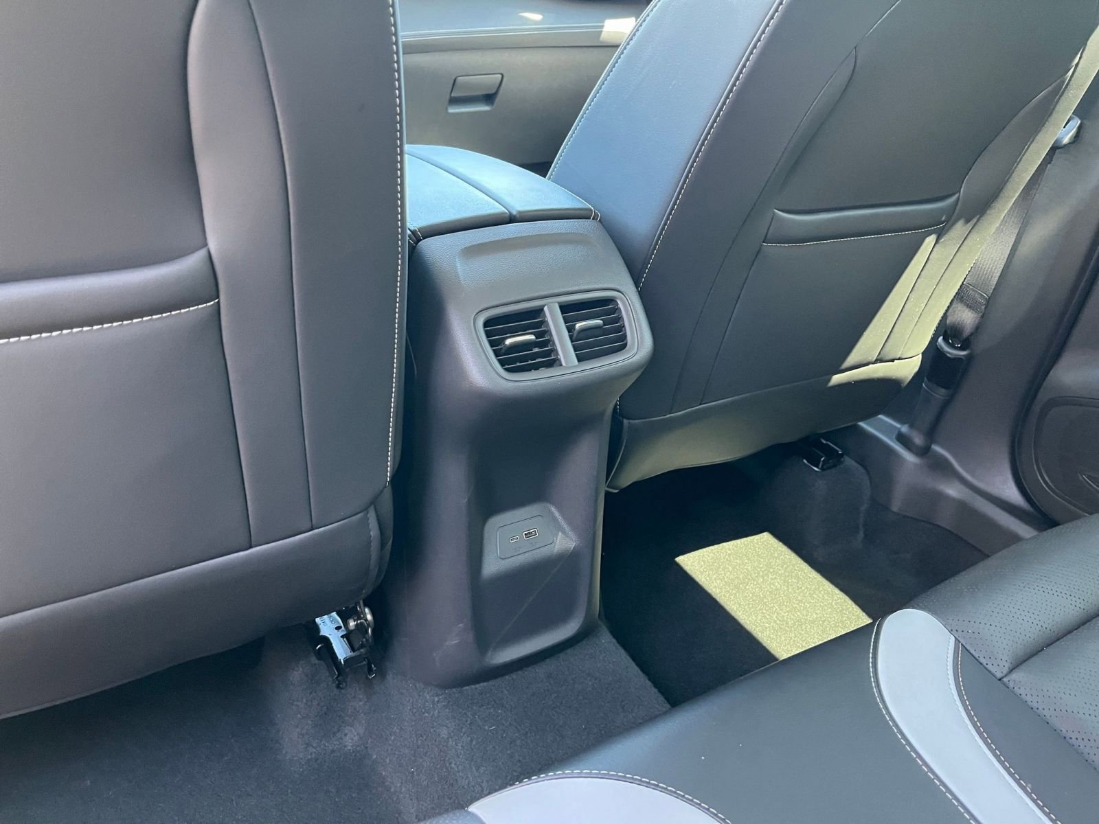 Thumbnail: 2024 Buick Envision - 24