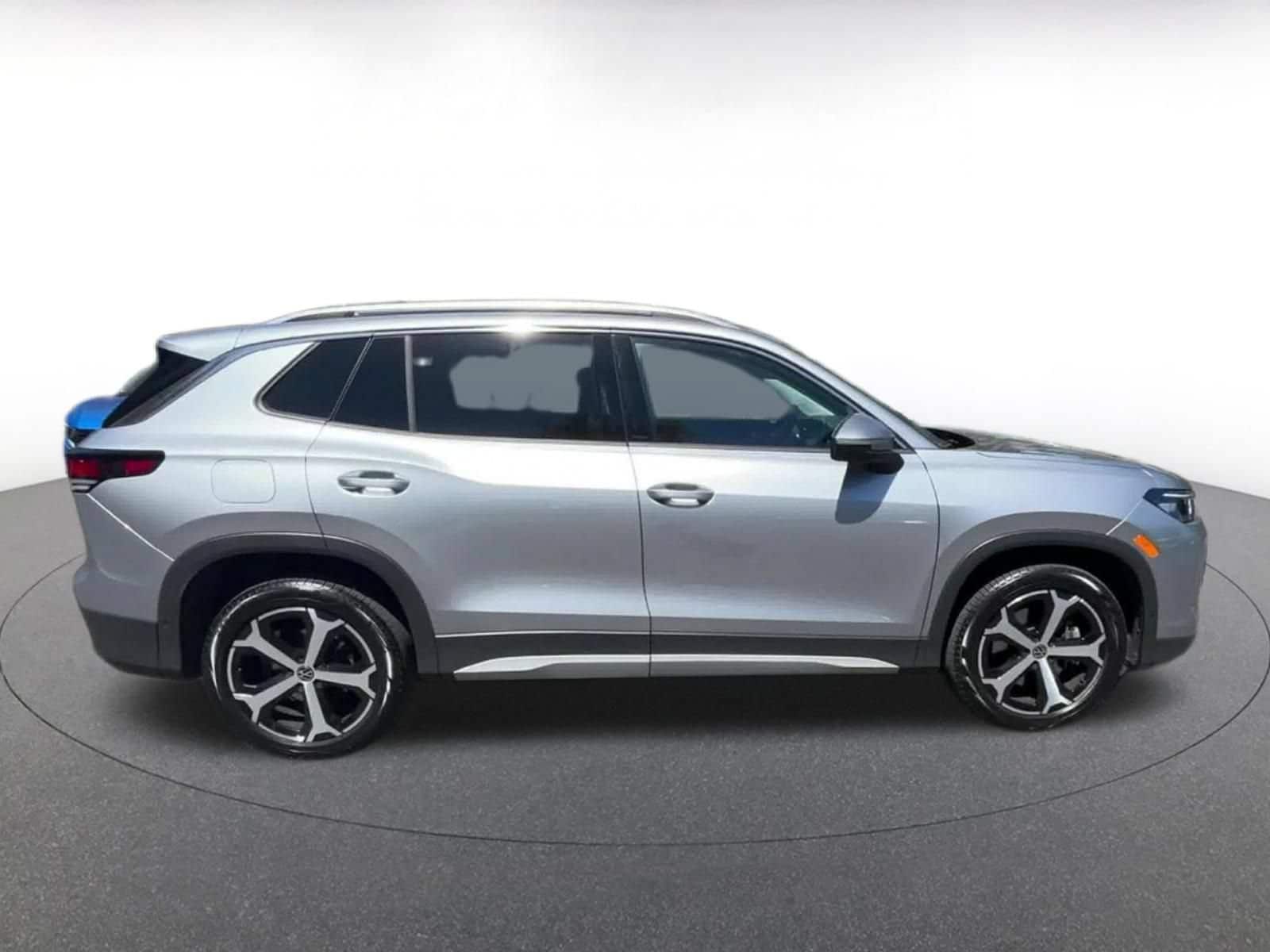 Thumbnail: 2026 Volkswagen Tiguan - 16