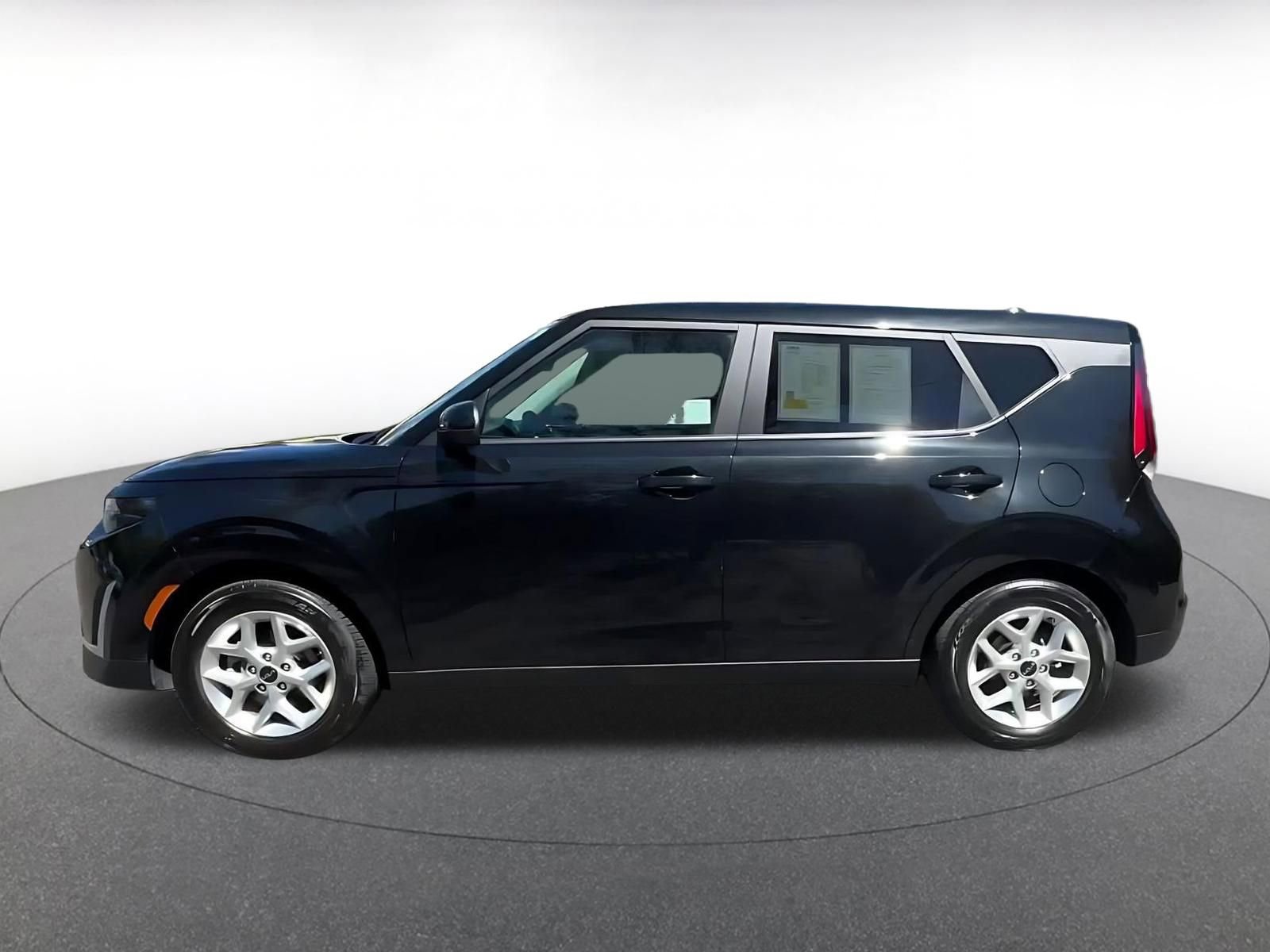 Thumbnail: 2025 Kia Soul - 9